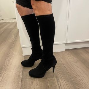 Stuart Weitzman Jefemid Black Suede boots